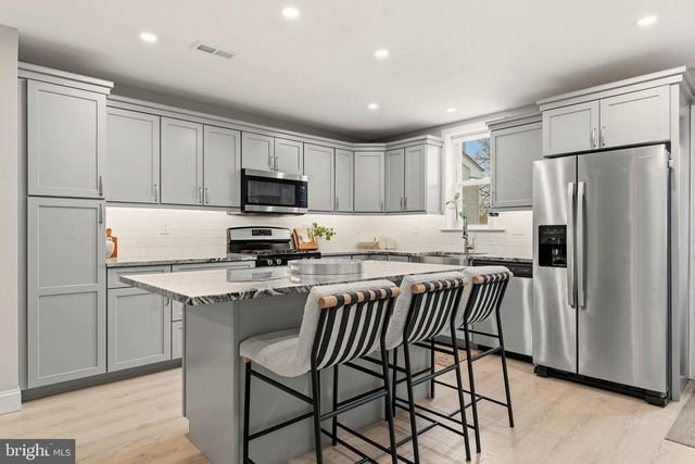 738 HARRY ST, Conshohocken, PA 19428