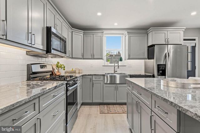 738 HARRY ST, Conshohocken, PA 19428