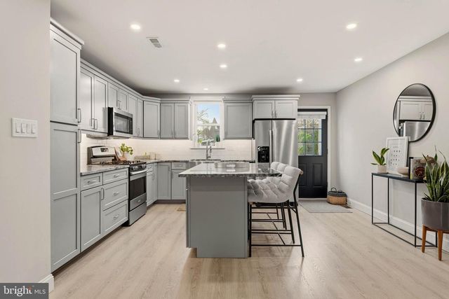 738 HARRY ST, Conshohocken, PA 19428