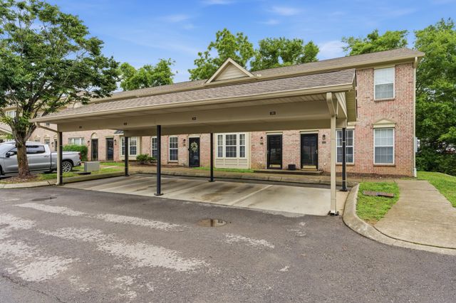 7241 Highway 70 S Apt 214, Nashville, TN 37221