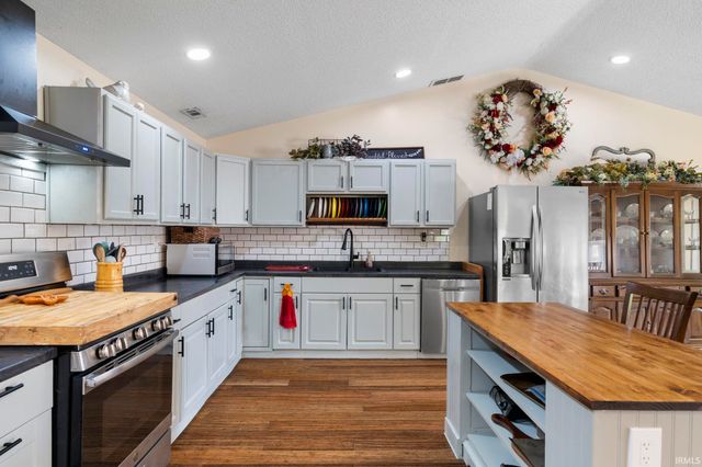 821 N East Street, Tipton, IN 46072