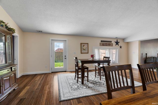 821 N East Street, Tipton, IN 46072