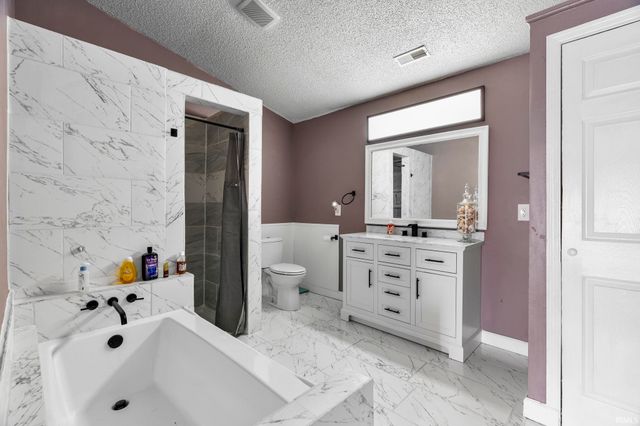 821 N East Street, Tipton, IN 46072