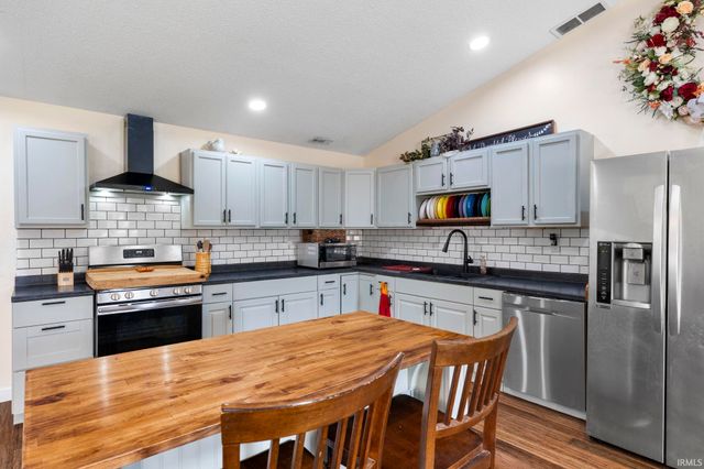 821 N East Street, Tipton, IN 46072