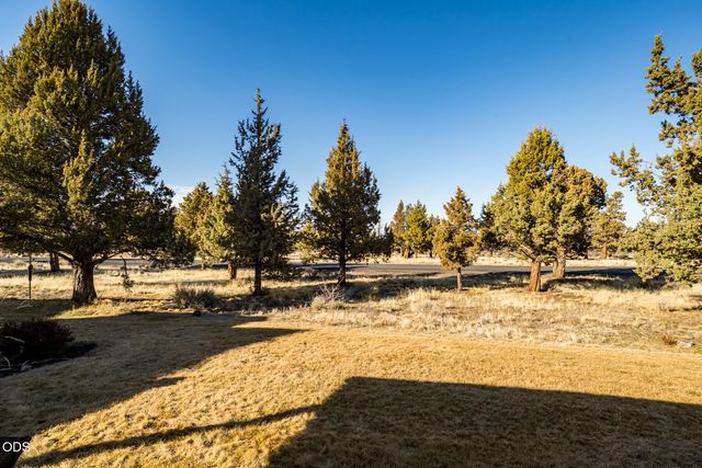 11104 Desert Sky Loop, Redmond, OR 97756