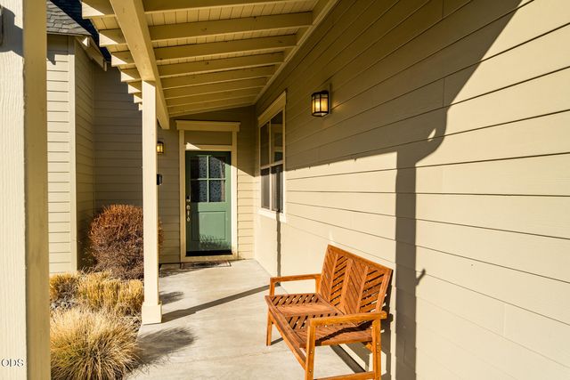 11104 Desert Sky Loop, Redmond, OR 97756