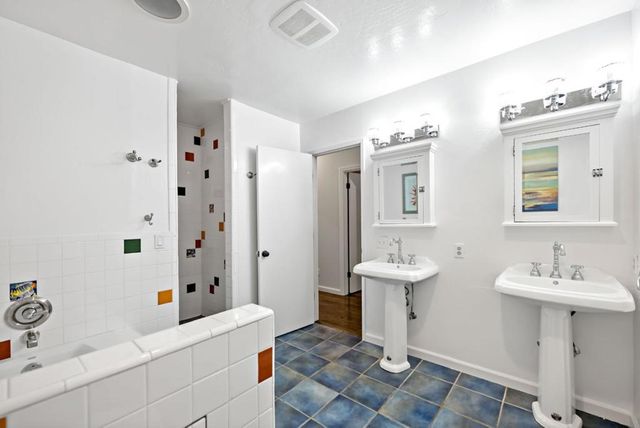 720 Temescal Way, Redwood City, CA 94062