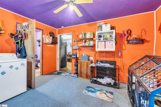18 Gossett Street, Laurens, SC 29360