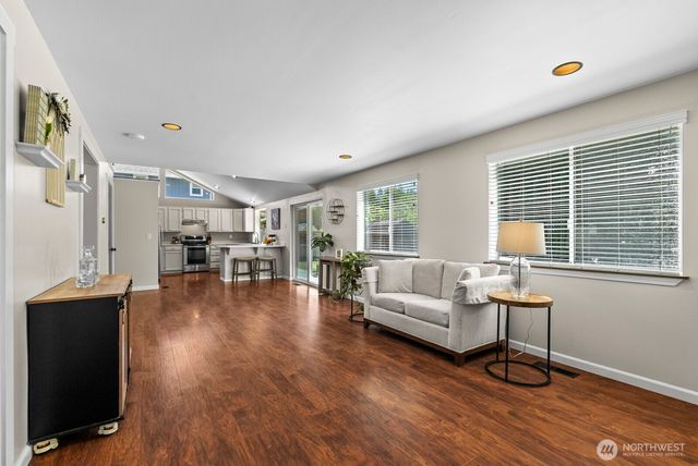 2906 32nd Avenue Ct SE, Puyallup, WA 98374