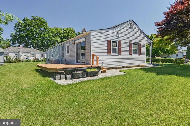 900 GARNET RD, Wilmington, DE 19804
