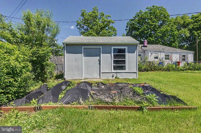 900 GARNET RD, Wilmington, DE 19804