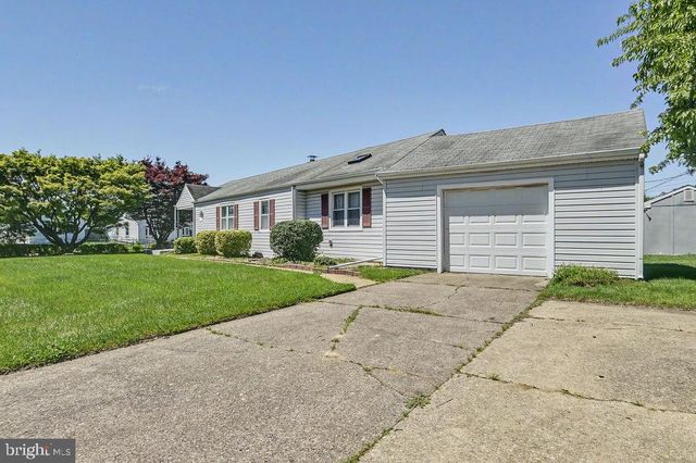 900 GARNET RD, Wilmington, DE 19804