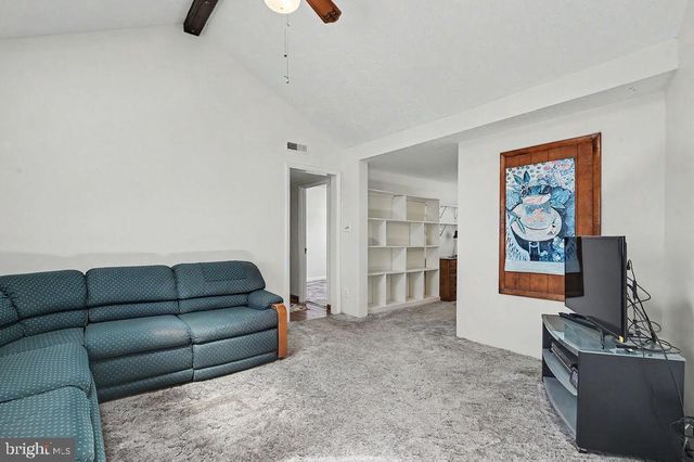 900 GARNET RD, Wilmington, DE 19804