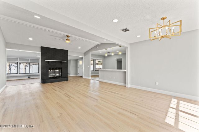 804 LIGHTWOOD Court, Orange Park, FL 32065