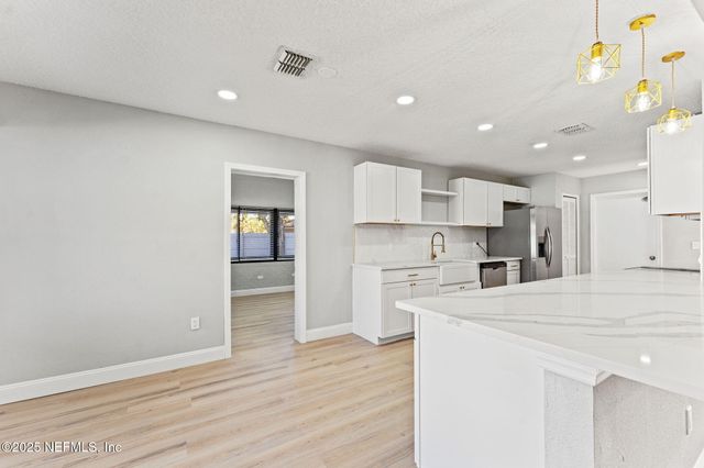 804 LIGHTWOOD Court, Orange Park, FL 32065