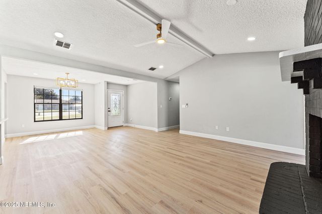 804 LIGHTWOOD Court, Orange Park, FL 32065