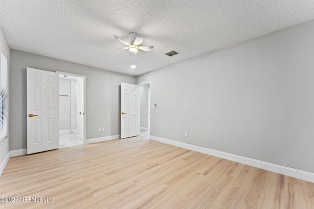 804 LIGHTWOOD Court, Orange Park, FL 32065