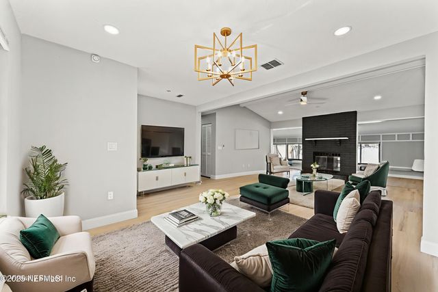 804 LIGHTWOOD Court, Orange Park, FL 32065