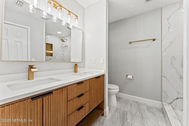 804 LIGHTWOOD Court, Orange Park, FL 32065