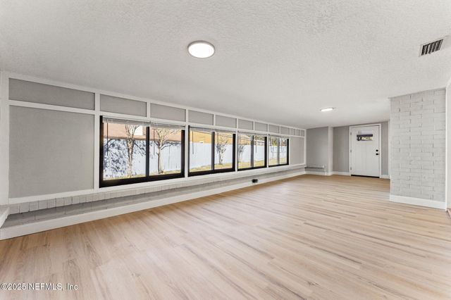 804 LIGHTWOOD Court, Orange Park, FL 32065