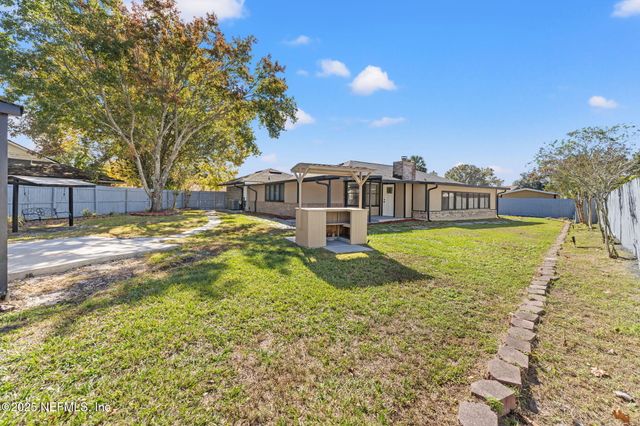 804 LIGHTWOOD Court, Orange Park, FL 32065