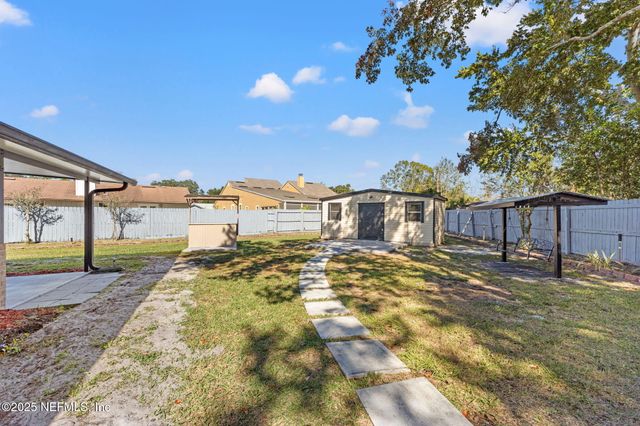 804 LIGHTWOOD Court, Orange Park, FL 32065