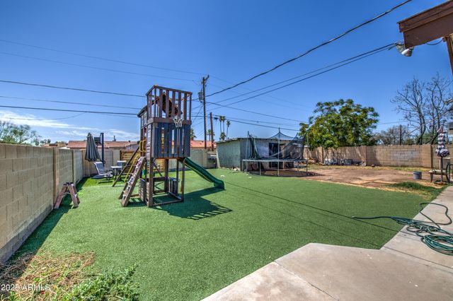 2137 W 1ST Place, Mesa, AZ 85201