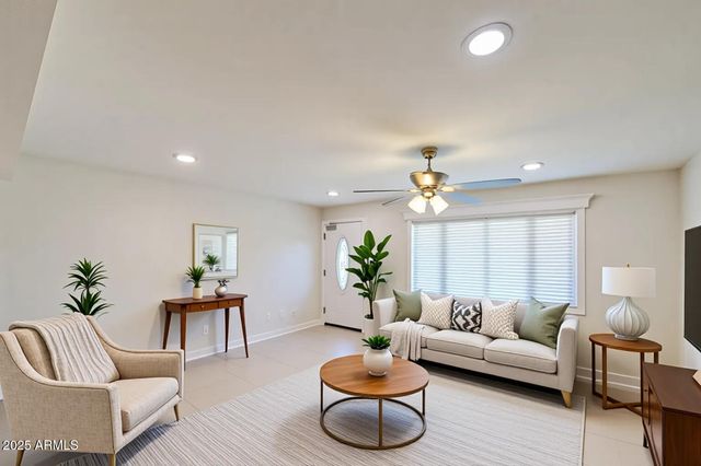 2137 W 1ST Place, Mesa, AZ 85201