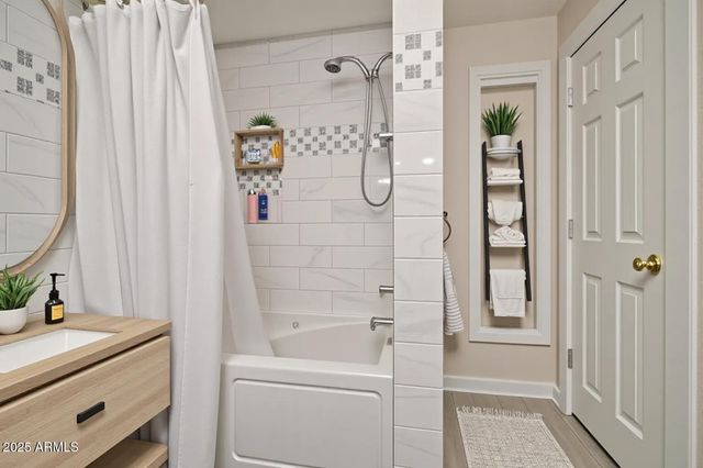 2137 W 1ST Place, Mesa, AZ 85201