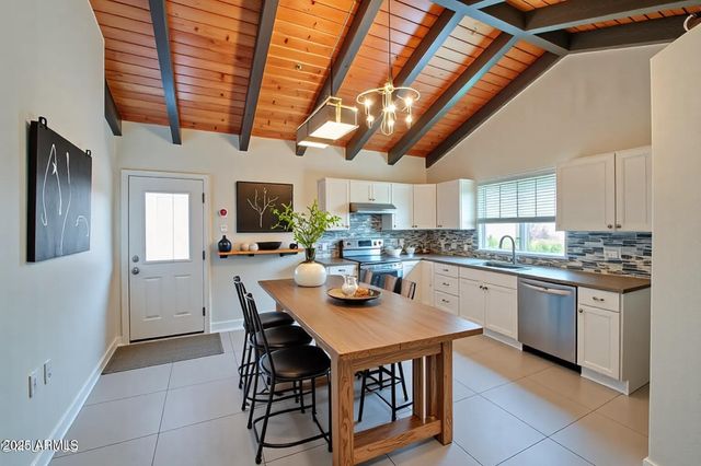 2137 W 1ST Place, Mesa, AZ 85201