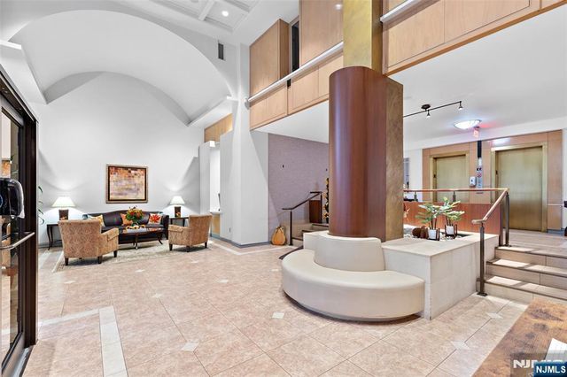 125 Prospect Avenue 5B, Hackensack, NJ 07601