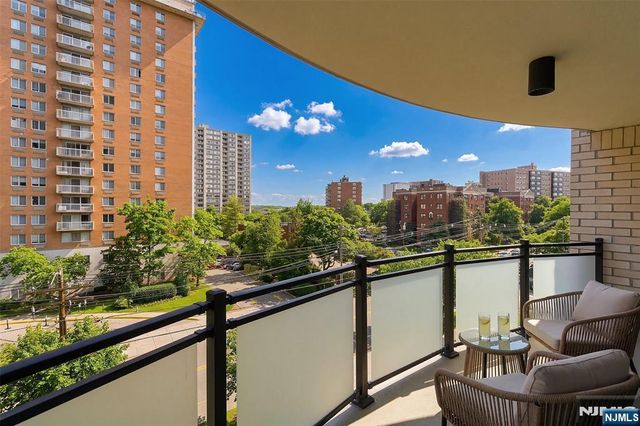 125 Prospect Avenue 5B, Hackensack, NJ 07601