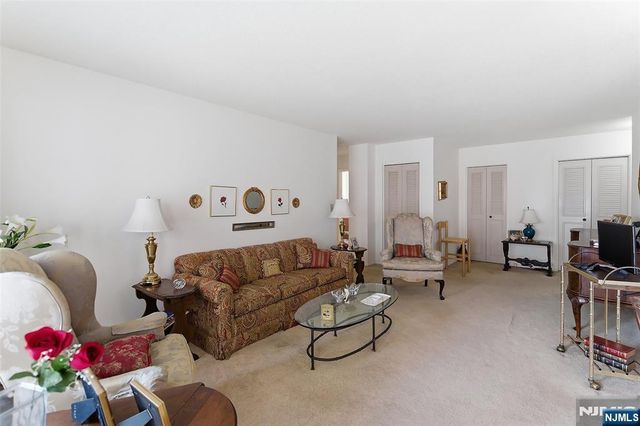 125 Prospect Avenue 5B, Hackensack, NJ 07601