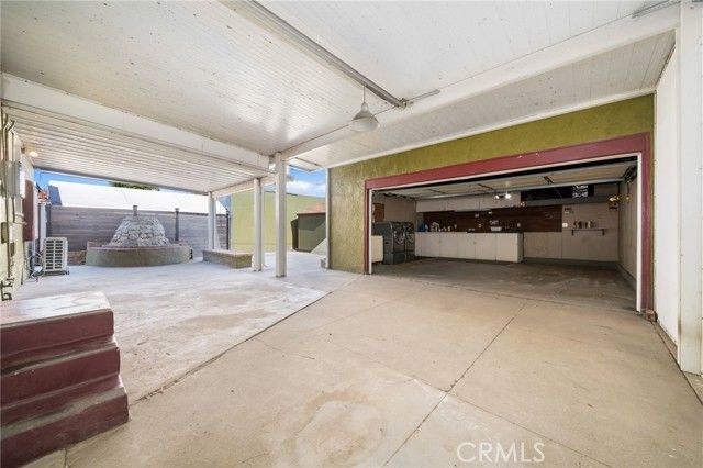 341 E Ellis, Long Beach, CA 90805