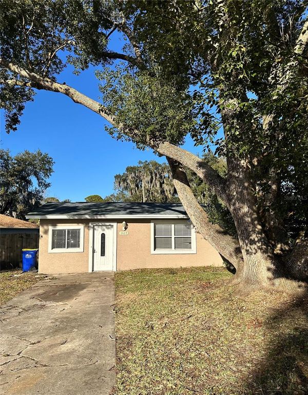 Image 1 of property listing at 2627 QUEEN PALM DRIVE, Edgewater, FL 32141