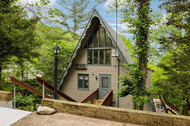 404 Duke Cir, Lancaster, TN 38569