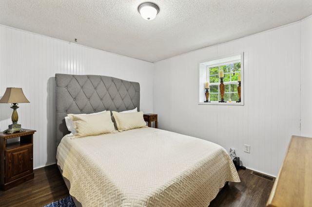 404 Duke Cir, Lancaster, TN 38569