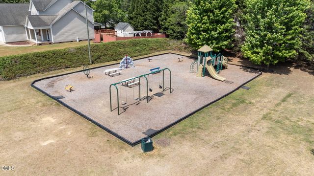 112 Normandy Drive, Clayton, NC 27527