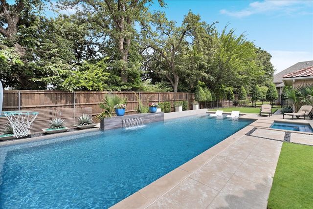 516 Cascade Springs Drive, Southlake, TX 76092