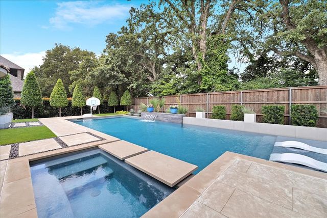 516 Cascade Springs Drive, Southlake, TX 76092