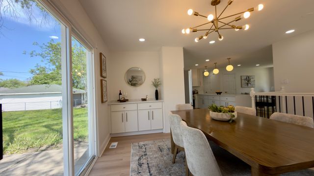 8766 S 83rd Court, Hickory Hills, IL 60457