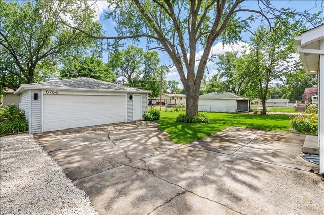 8766 S 83rd Court, Hickory Hills, IL 60457