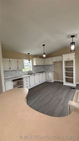 18350 E 615 Road, Inola, OK 74036