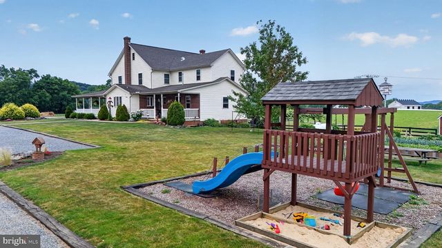 967 FARMDALE RD, Mount Joy, PA 17552