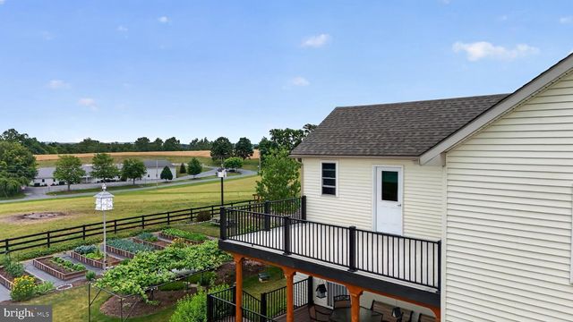 967 FARMDALE RD, Mount Joy, PA 17552