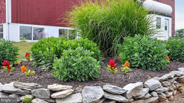 967 FARMDALE RD, Mount Joy, PA 17552