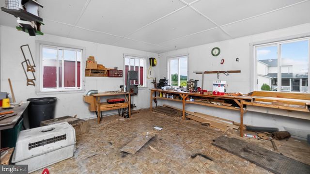 967 FARMDALE RD, Mount Joy, PA 17552