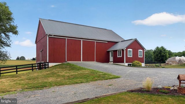 967 FARMDALE RD, Mount Joy, PA 17552