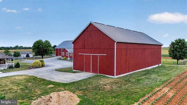 967 FARMDALE RD, Mount Joy, PA 17552
