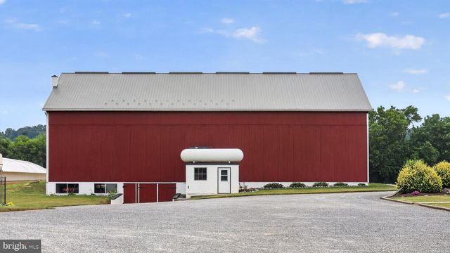 967 FARMDALE RD, Mount Joy, PA 17552